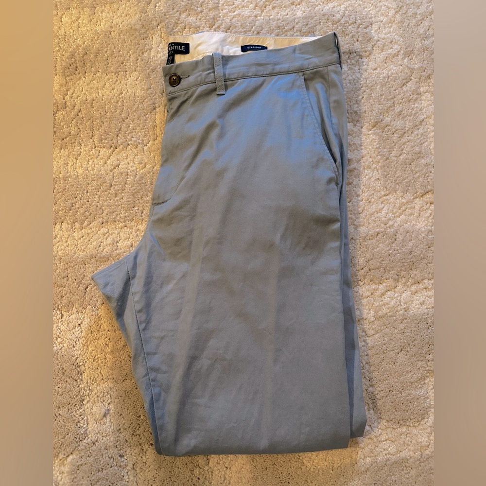 J Crew Outlet Straight Fit Lightweight Khaki size 36x32